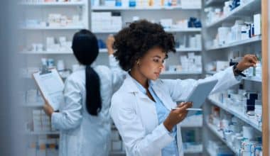 how-many-jobs-are-available-in-major-pharmaceuticals